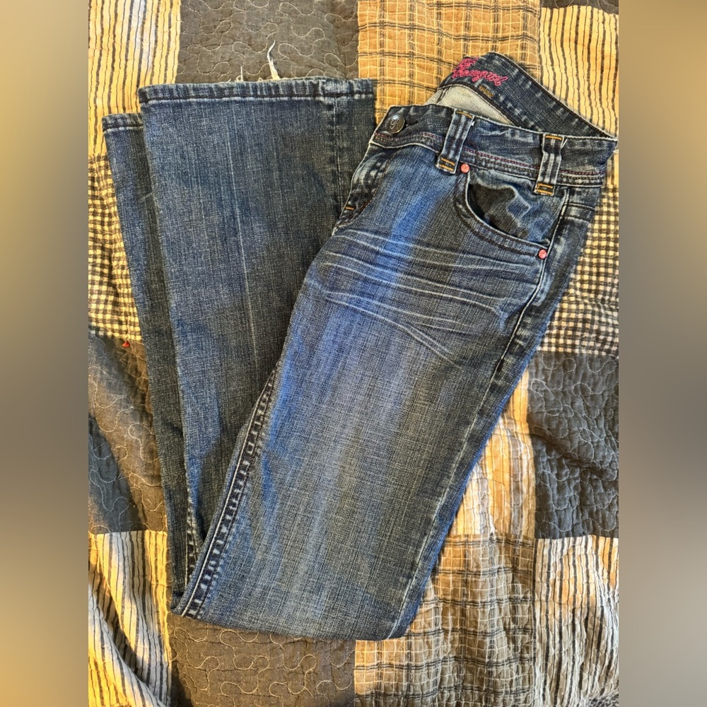 SOLD
Rock & Roll Cowgirl Dark Blue Flare Jeans - Picture 8 of 9
